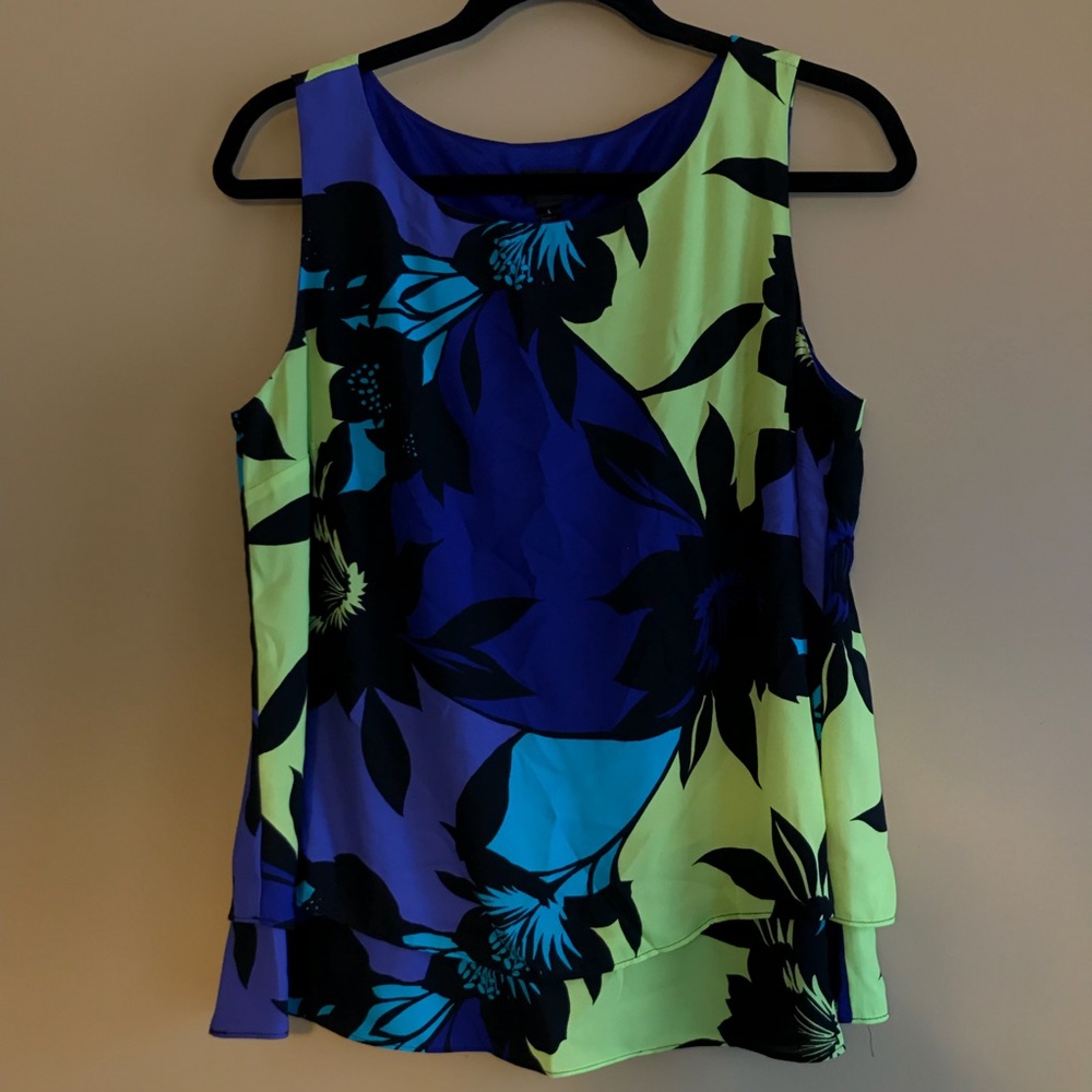 Worthington large top
